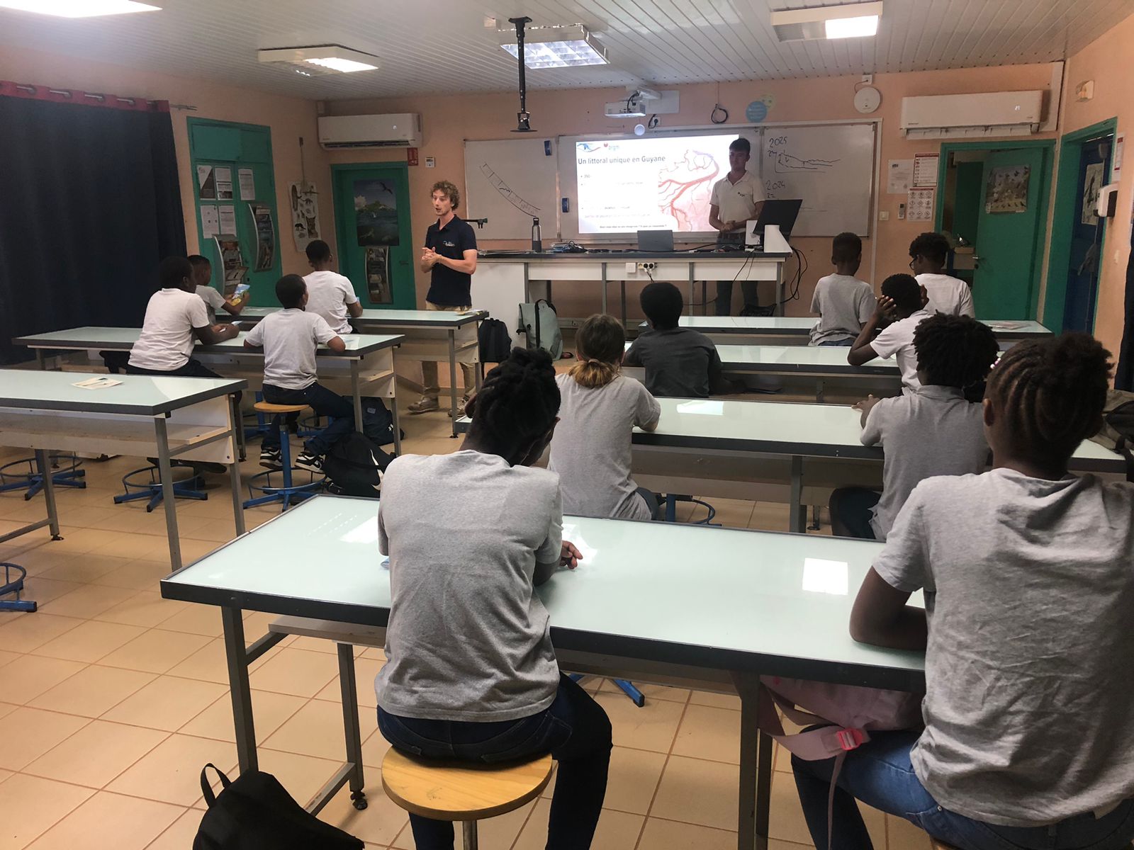L’ODyC au Collège Gérard Holder : à la découverte du littoral guyanais